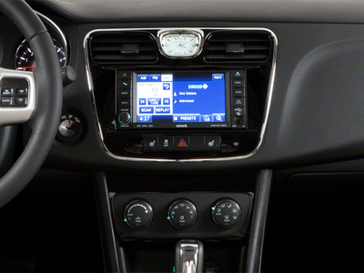 2013 Chrysler 200 Limited