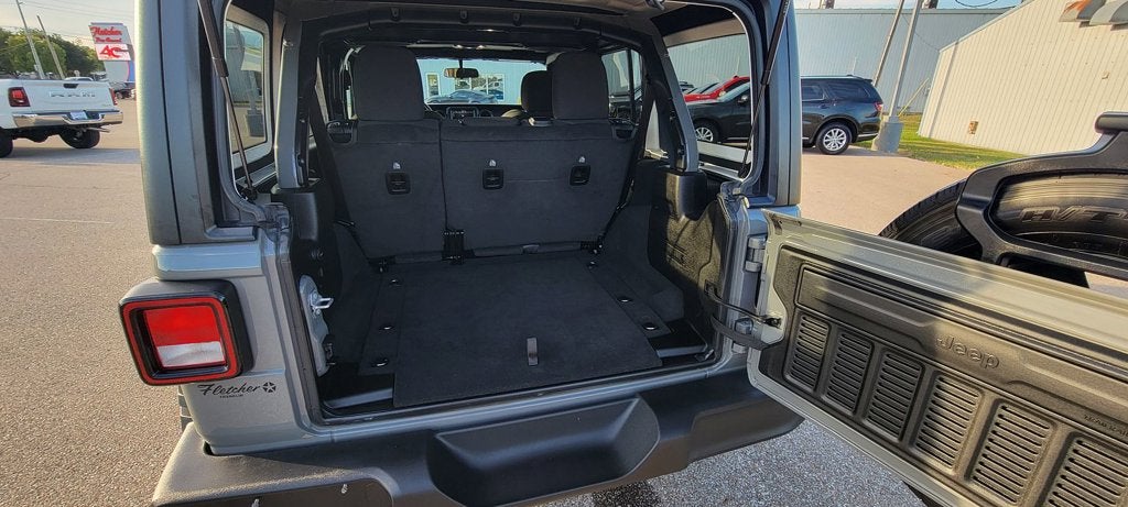 2022 Jeep Wrangler Unlimited Sport Altitude