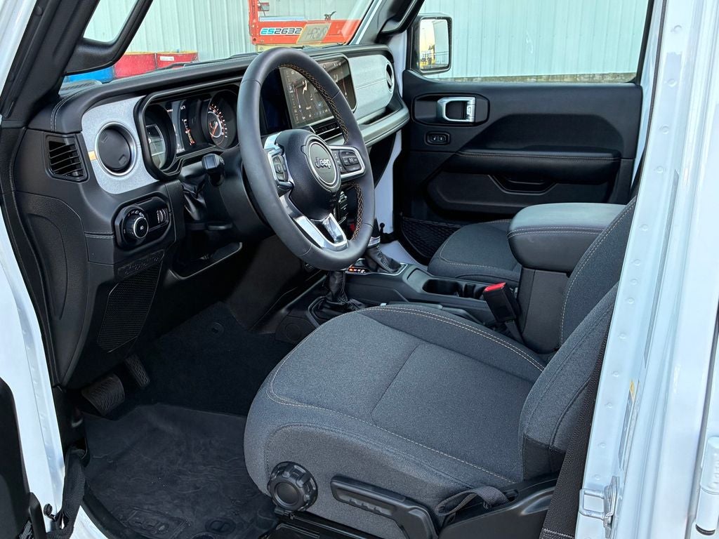 2024 Jeep Wrangler Sahara