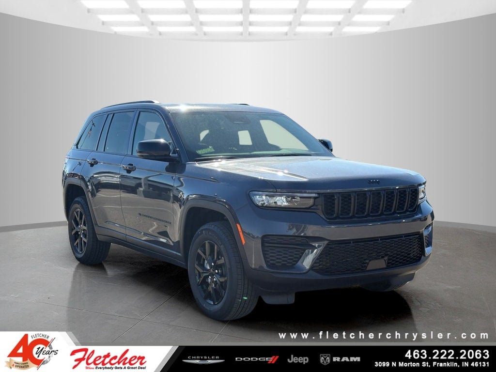 2025 Jeep Grand Cherokee Laredo