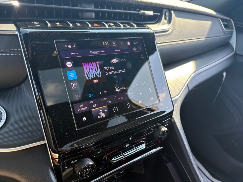 2025 Jeep Grand Cherokee Altitude X