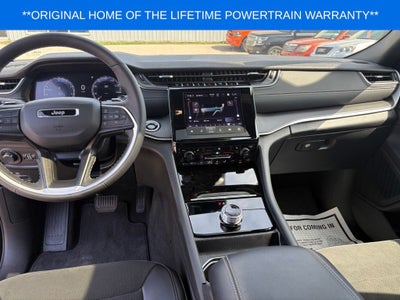 2025 Jeep Grand Cherokee Laredo