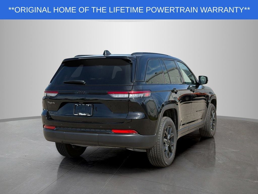 2025 Jeep Grand Cherokee Laredo