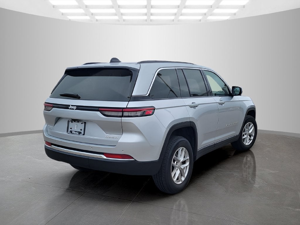 2025 Jeep Grand Cherokee Laredo X