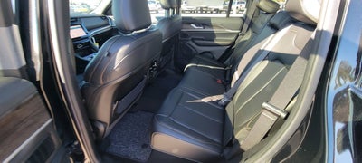 2026 Jeep Grand Cherokee Base