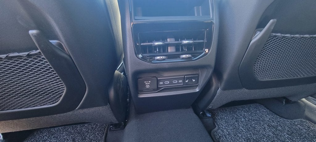 2026 Jeep Grand Cherokee Base