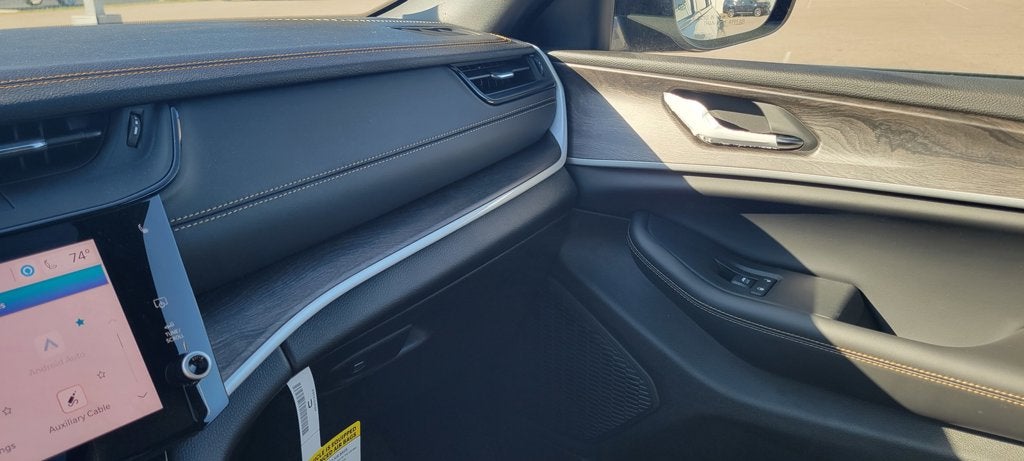 2026 Jeep Grand Cherokee Base