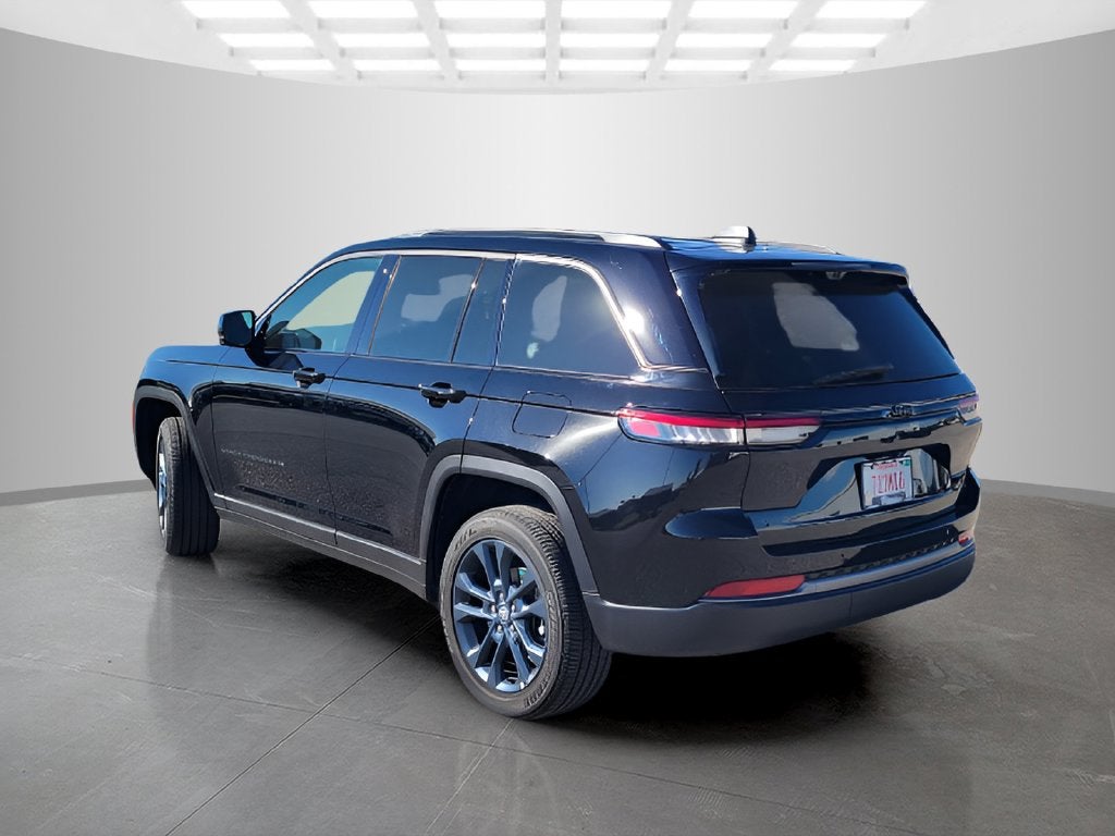 2026 Jeep Grand Cherokee Base