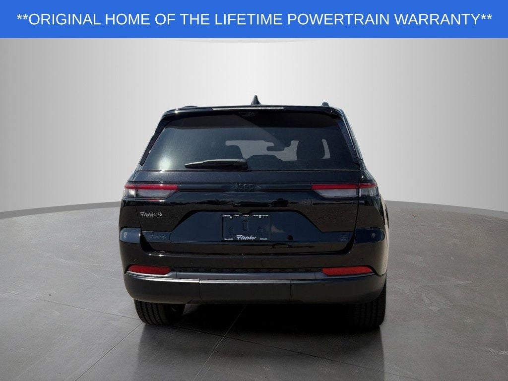 2026 Jeep Grand Cherokee Base