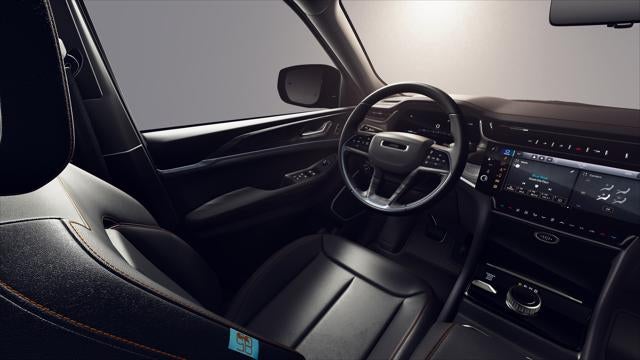 2026 Jeep Grand Cherokee Base