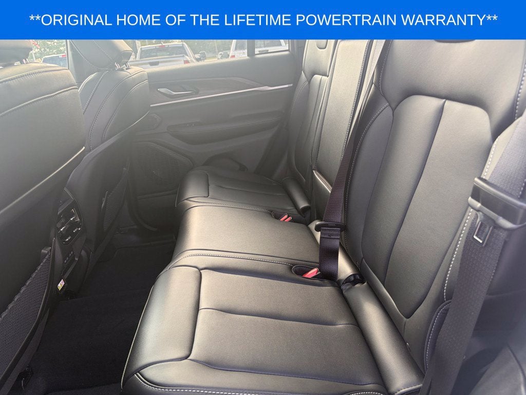 2027 Jeep Grand Cherokee Limited
