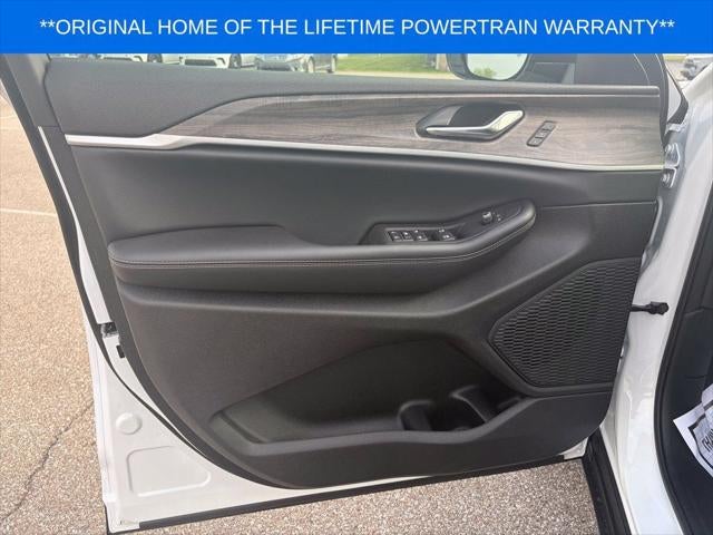 2027 Jeep Grand Cherokee Limited