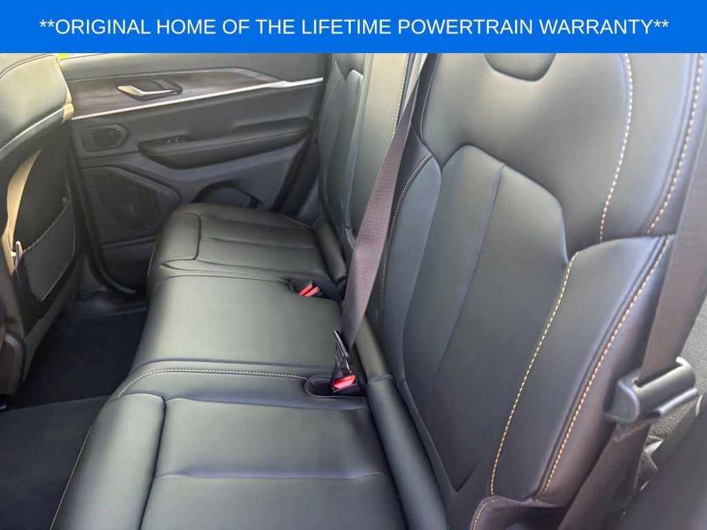 2026 Jeep Grand Cherokee Base