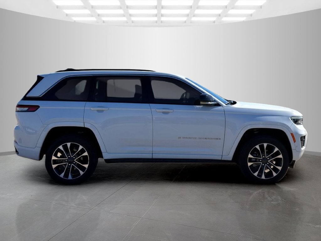 2025 Jeep Grand Cherokee Overland