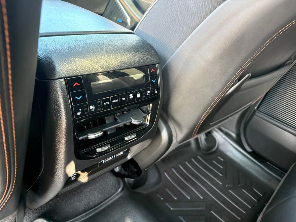 2022 Jeep Grand Cherokee Summit Reserve