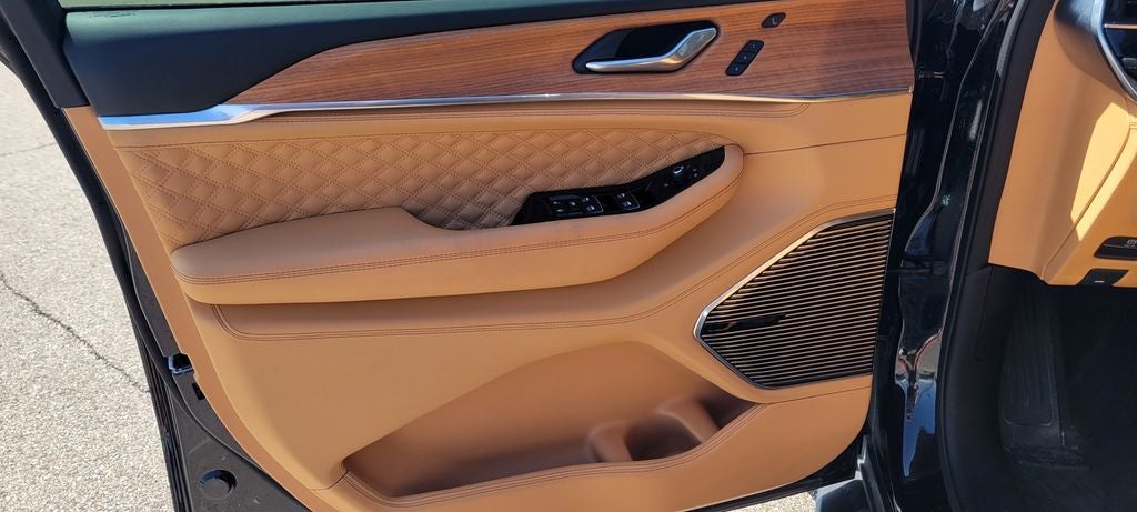 2025 Jeep Grand Cherokee Summit Reserve