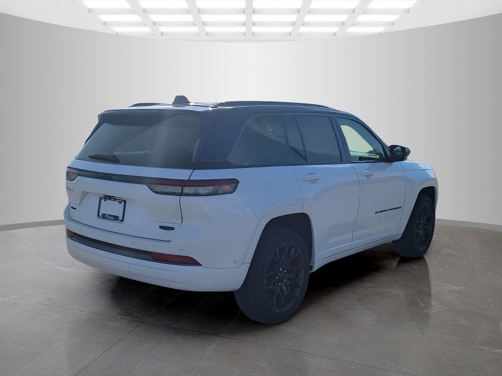 2026 Jeep Grand Cherokee Summit