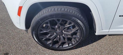 2026 Jeep Grand Cherokee Summit