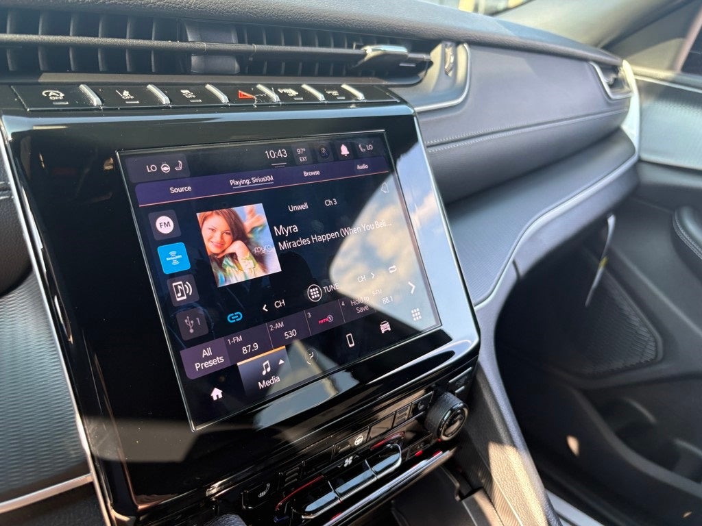 2025 Jeep Grand Cherokee L Altitude