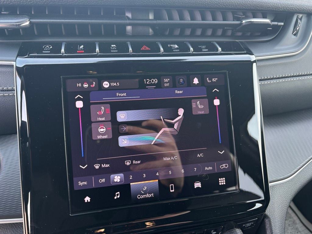 2025 Jeep Grand Cherokee L Altitude