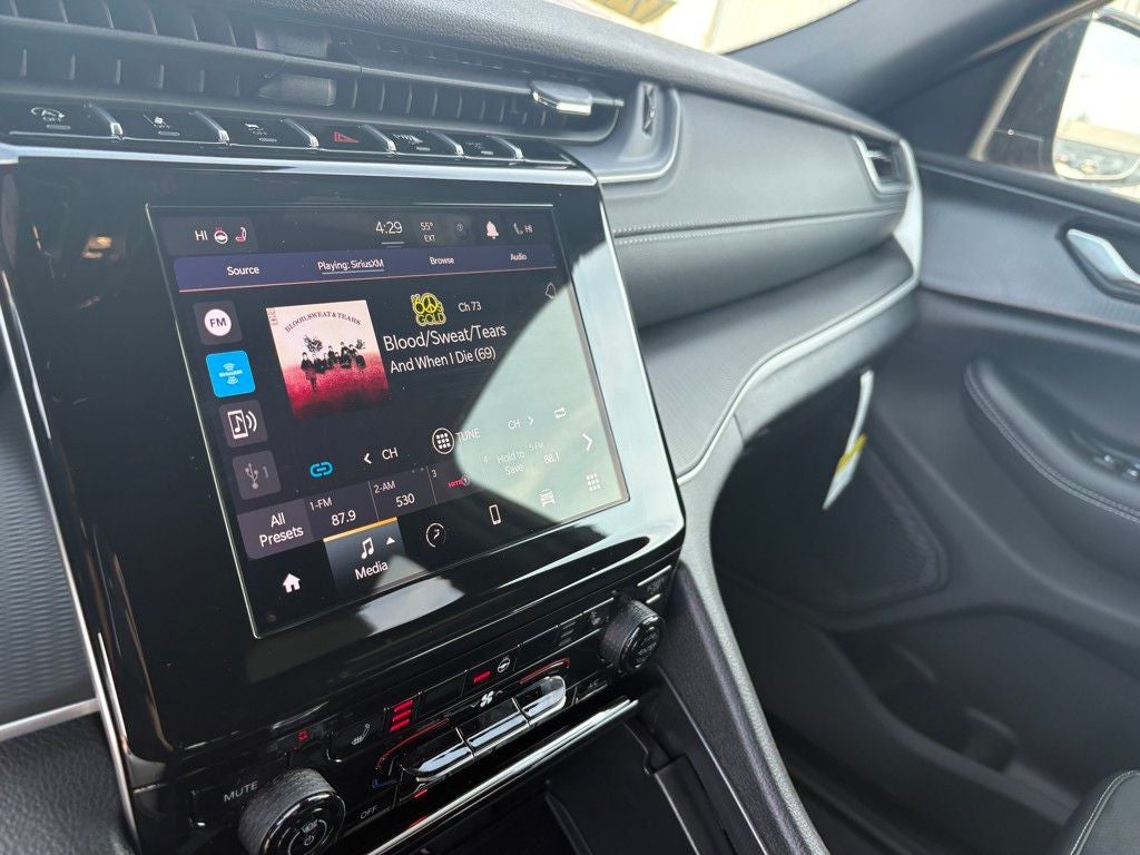 2025 Jeep Grand Cherokee L Altitude