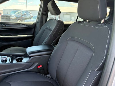 2024 Jeep Grand Cherokee L Laredo