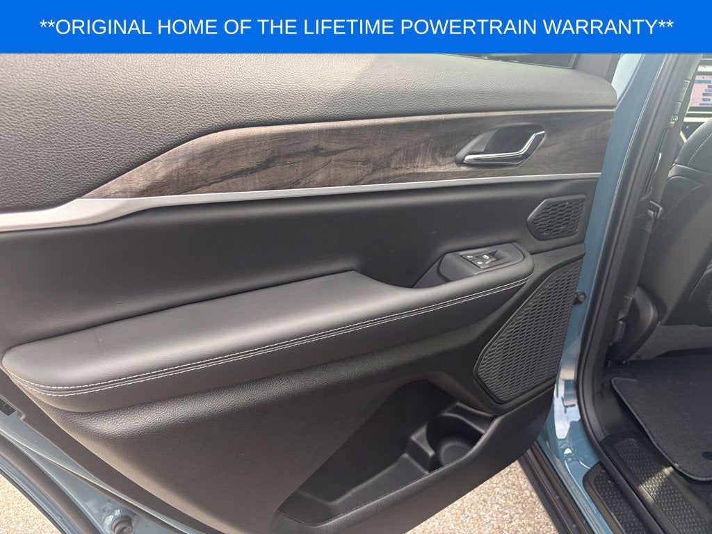 2027 Jeep Grand Cherokee L Limited
