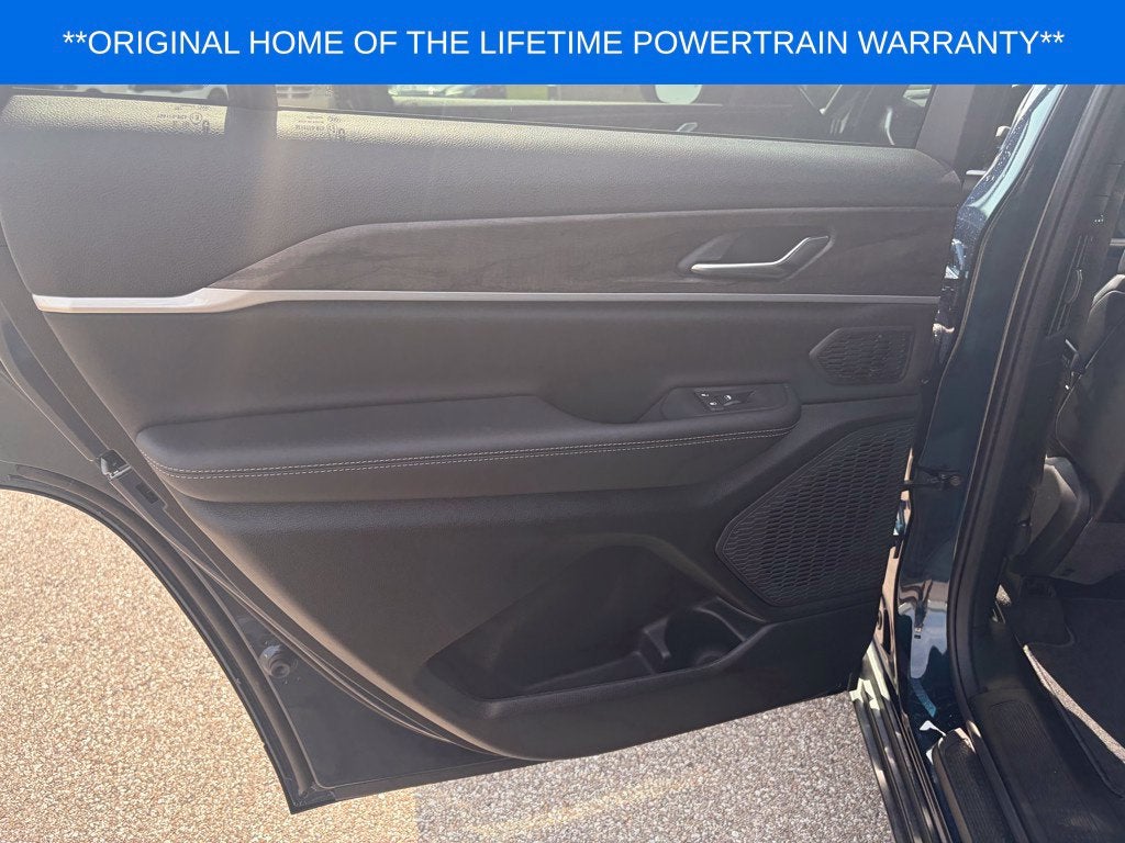 2027 Jeep Grand Cherokee L Limited