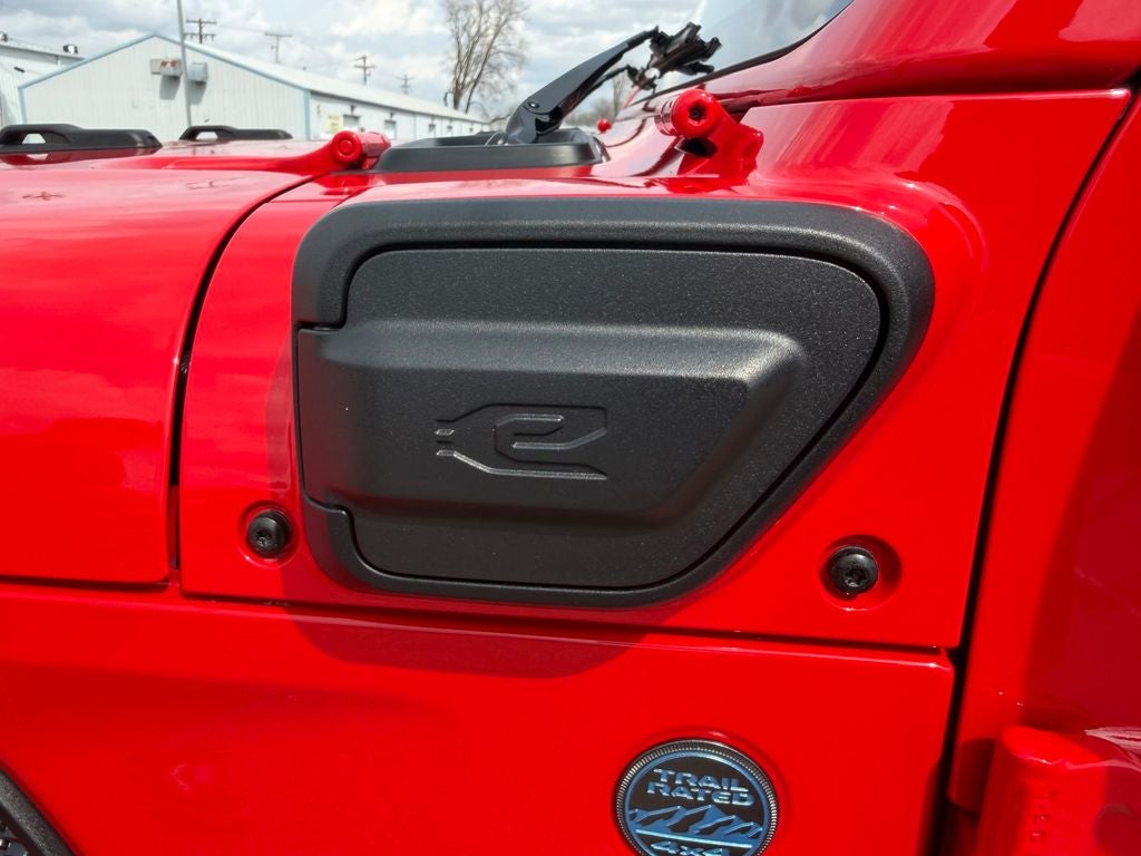 2025 Jeep Wrangler Sahara 4xe