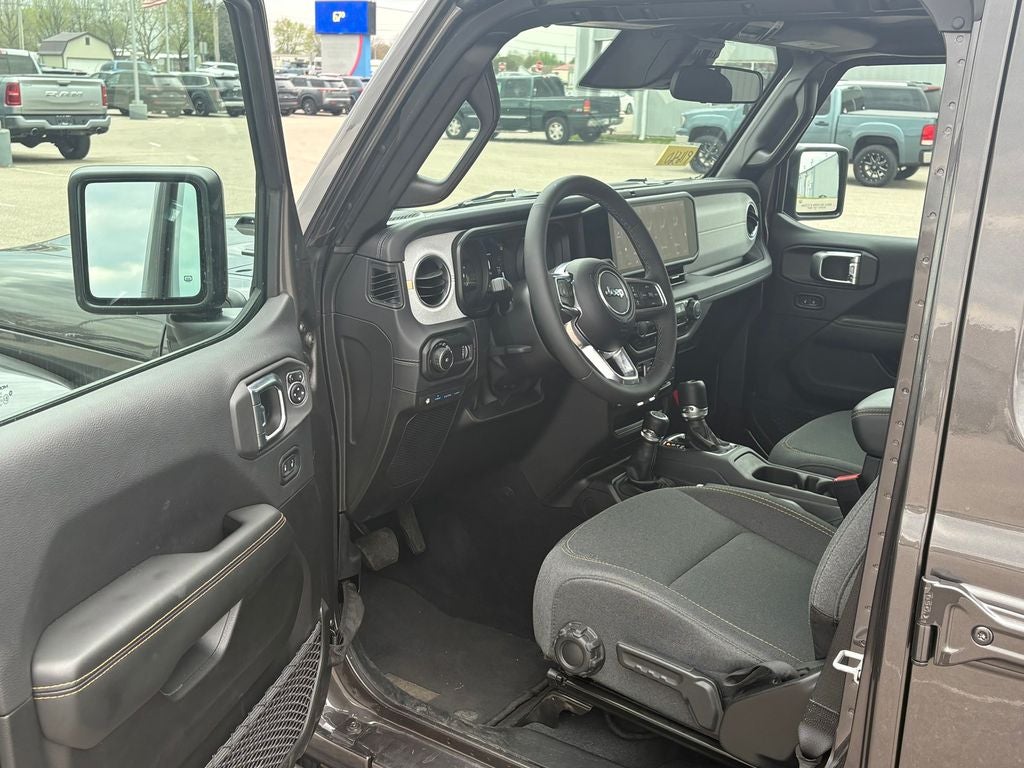 2025 Jeep Wrangler Sahara 4xe
