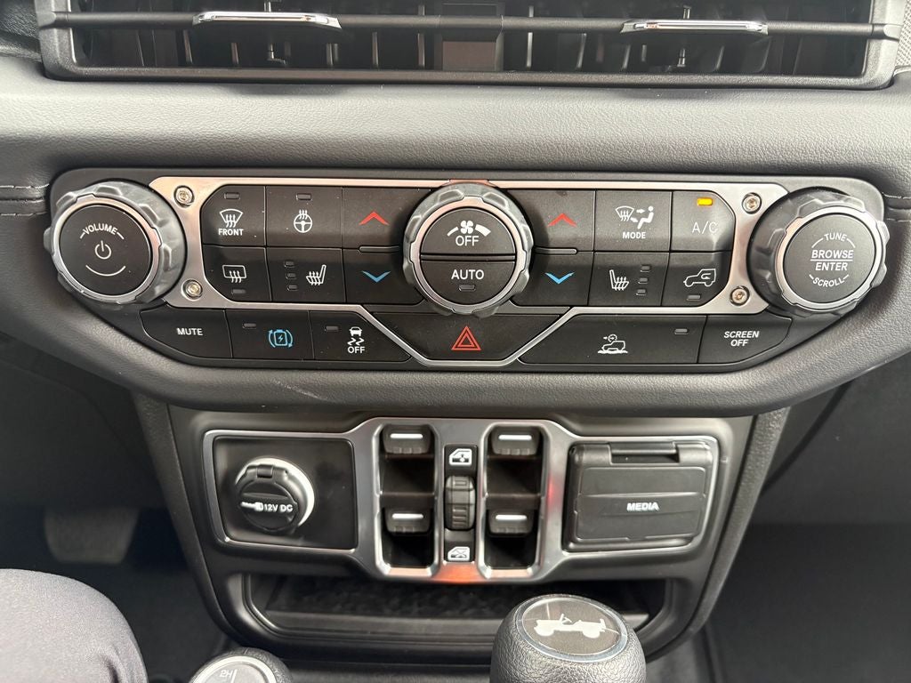 2025 Jeep Wrangler Sahara 4xe