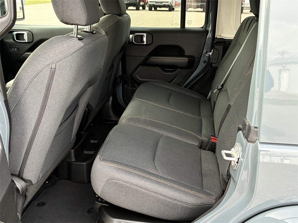 2025 Jeep Wrangler Sahara 4xe