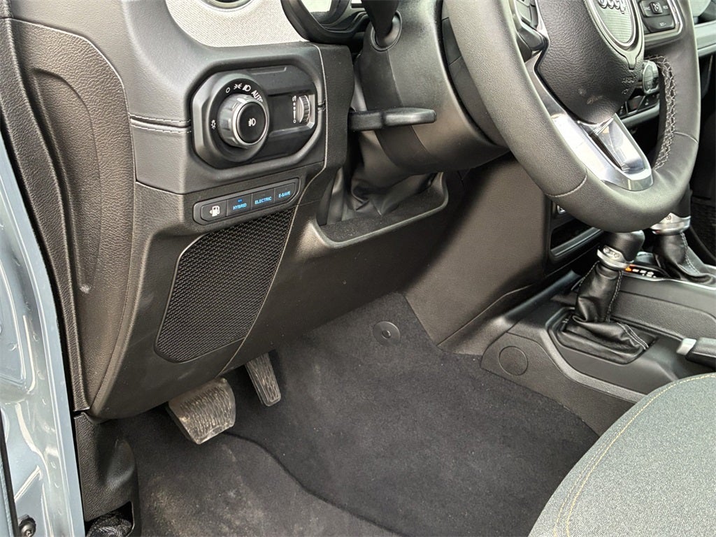 2025 Jeep Wrangler Sahara 4xe