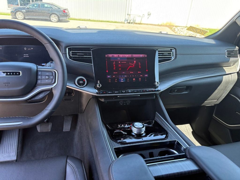 2024 Jeep Wagoneer L Series II
