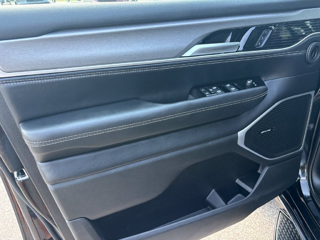 2025 Jeep Wagoneer L Series II