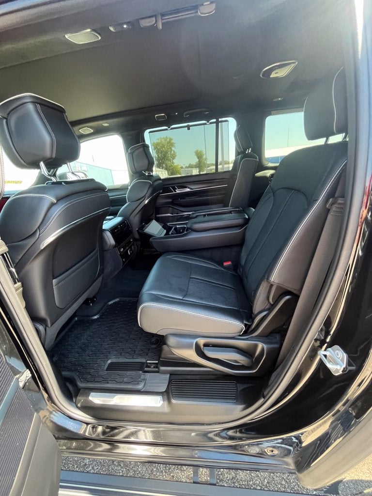 2025 Jeep Grand Wagoneer L Series II