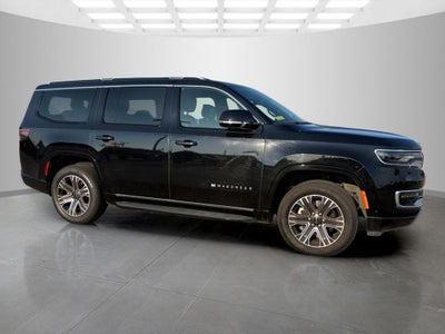 2025 Jeep Wagoneer Base
