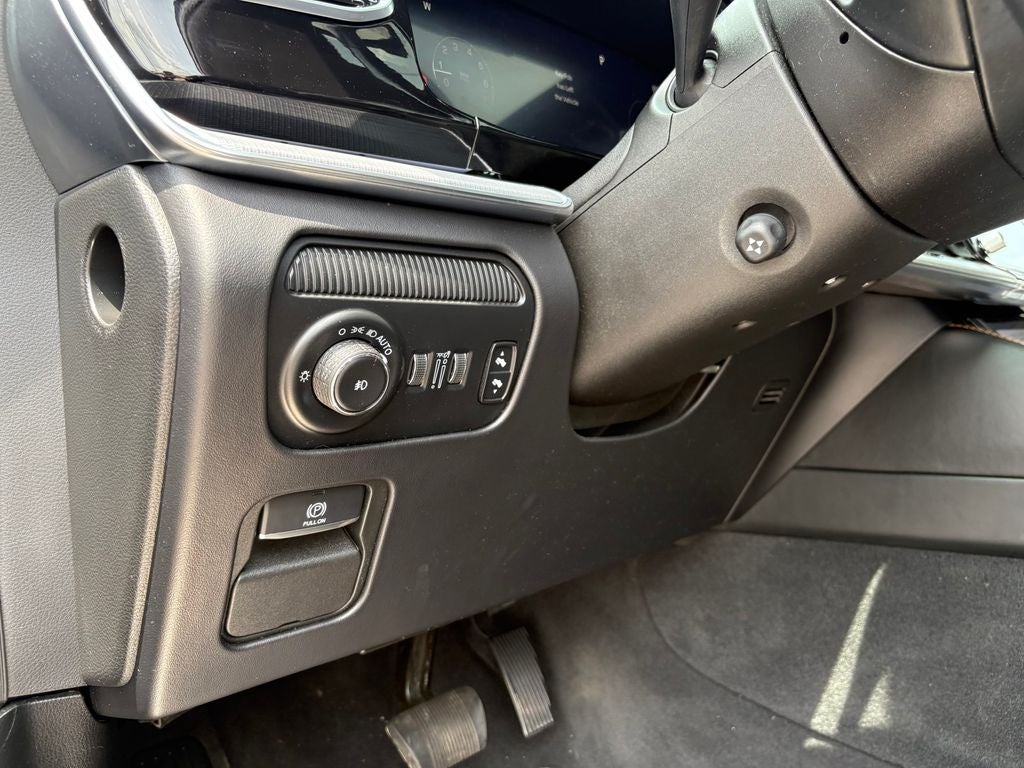 2022 Jeep Grand Wagoneer Series III