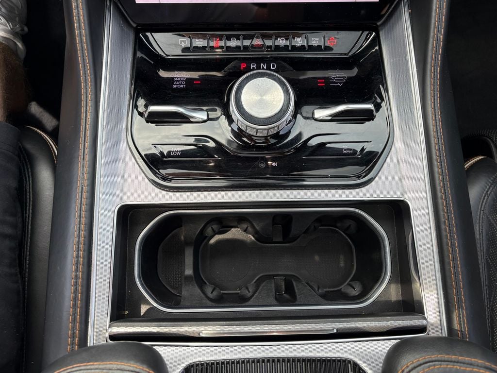 2022 Jeep Grand Wagoneer Series III