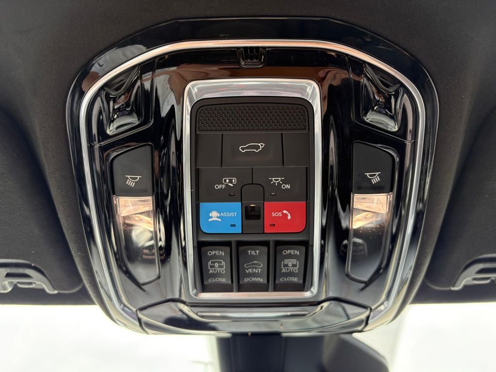 2022 Jeep Grand Wagoneer Series III