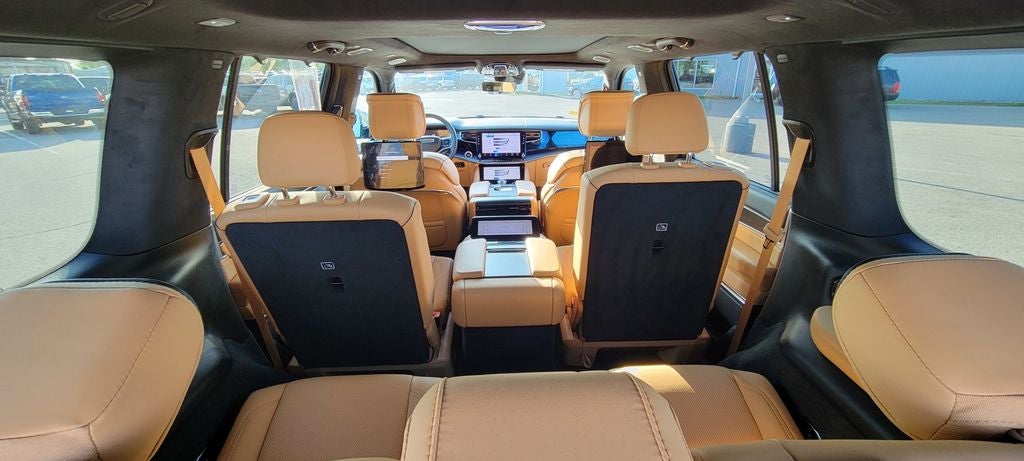 2025 Jeep Grand Wagoneer Series III