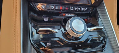 2025 Jeep Grand Wagoneer Series III