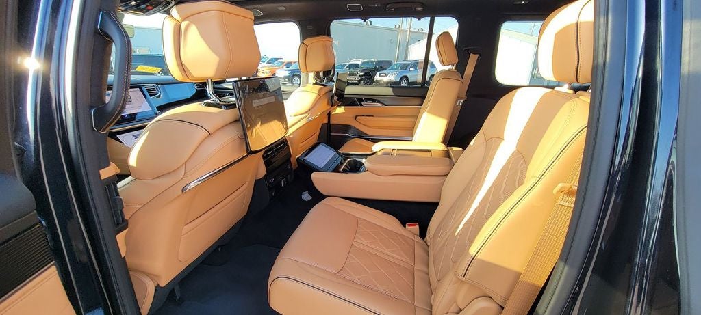 2025 Jeep Grand Wagoneer Series III