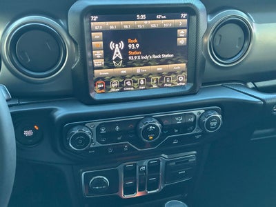 2023 Jeep Gladiator Sport