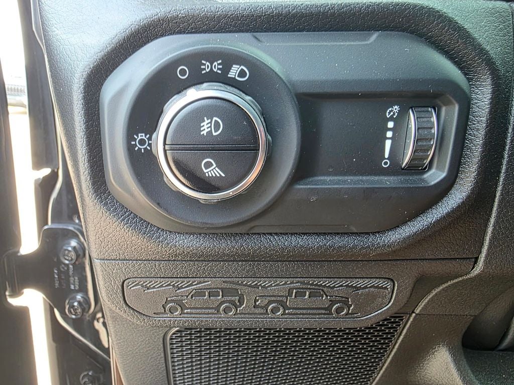 2025 Jeep Gladiator Nighthawk