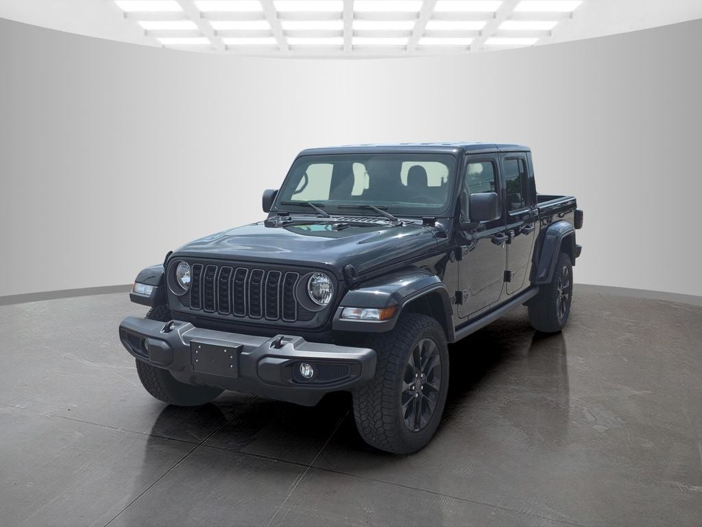 2025 Jeep Gladiator Nighthawk