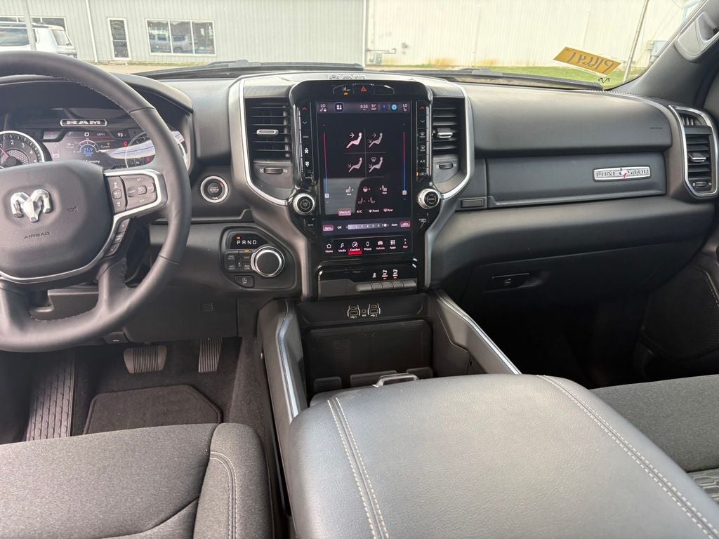 2025 RAM 1500 Big Horn/Lone Star