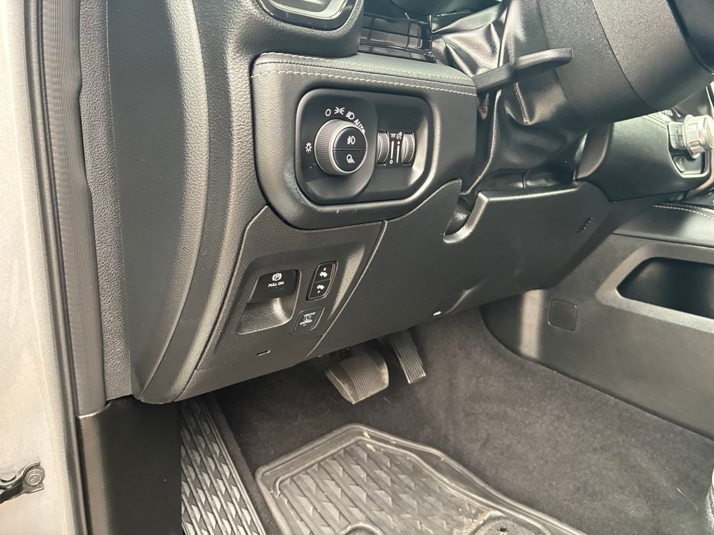 2025 RAM 1500 Limited