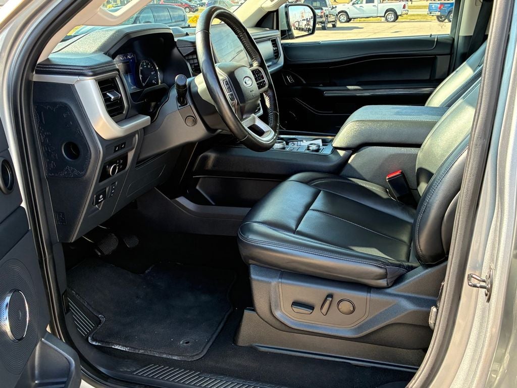 2024 Ford Expedition XLT