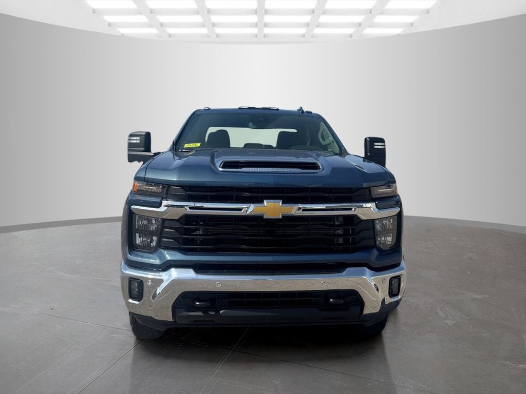 2025 Chevrolet Silverado 3500HD LT